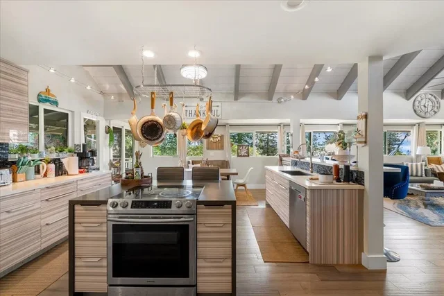 Listing Image for 2861 Liholani St 14 of 42