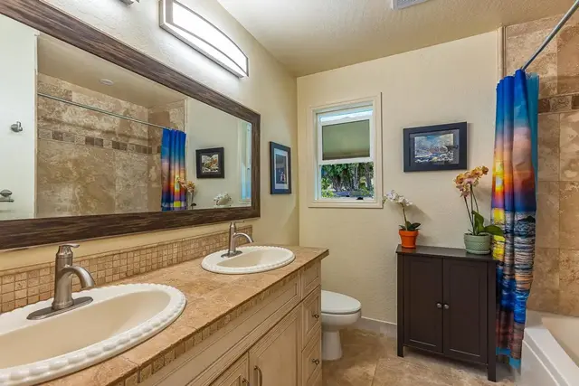 Listing Image for 289 Aukahi St 15 of 43