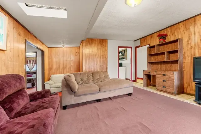 Listing Image for 953 Akaaka St 22 of 50