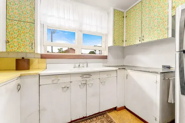 Listing Image for 953 Akaaka St 32 of 50