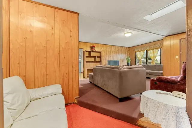 Listing Image for 953 Akaaka St 34 of 50