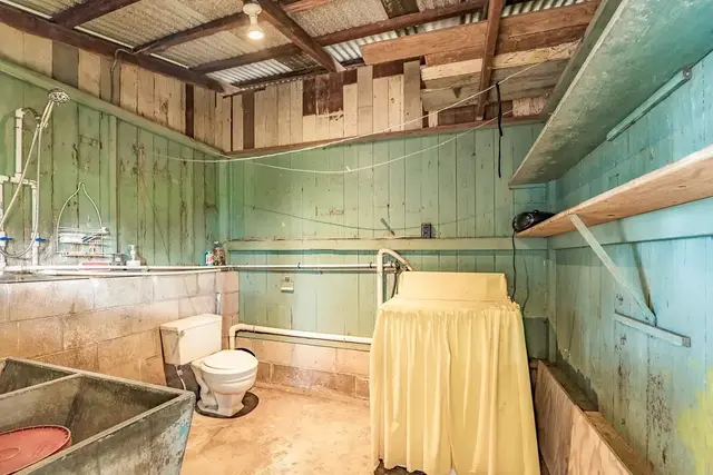 Listing Image for 953 Akaaka St 45 of 50