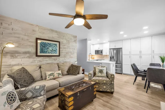 Listing Image for 140 Uwapo Rd 36-104 1 of 34