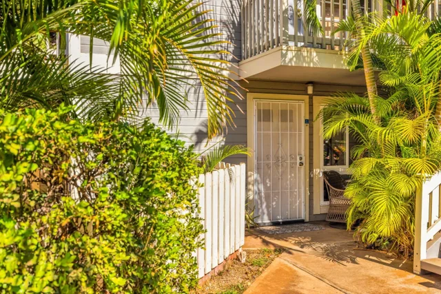 Listing Image for 140 Uwapo Rd 36-104 28 of 34