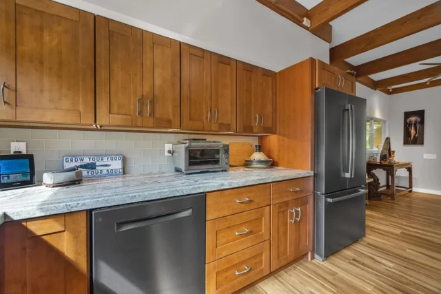 Listing Image for Pl 7 of 42