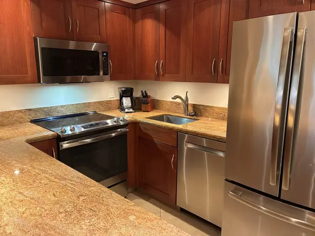 Listing Image for 2481 Kaanapali Pkwy 220 E 11 of 33