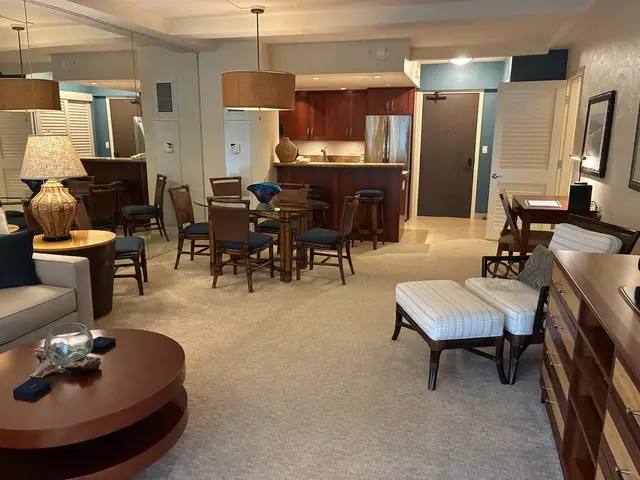 Listing Image for 2481 Kaanapali Pkwy 220 E 4 of 33