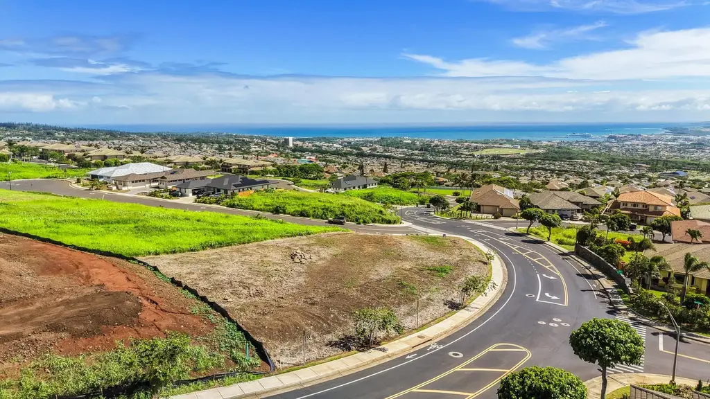 101 Kiha Pl 41, Wailuku