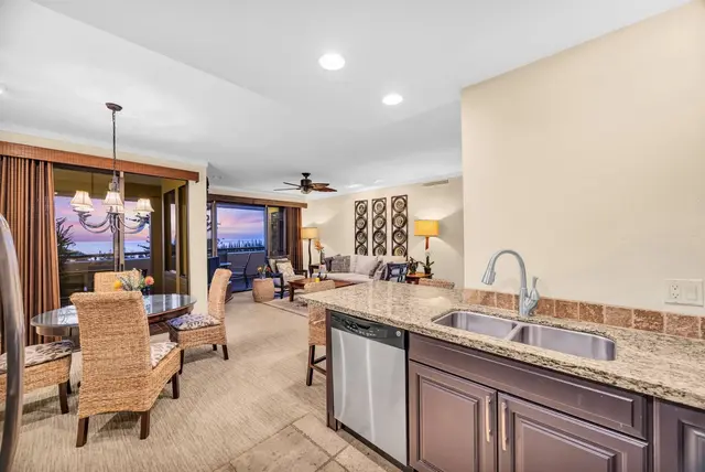 Listing Image for 500 Kapalua Dr 25v 3-4 13 of 36