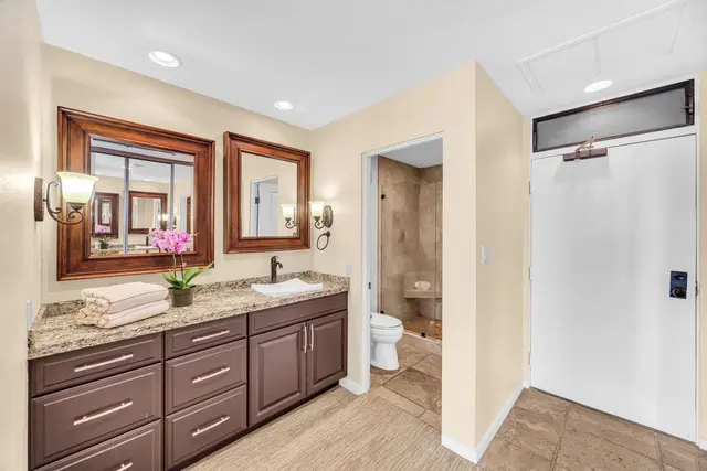 Listing Image for 500 Kapalua Dr 25v 3-4 18 of 36