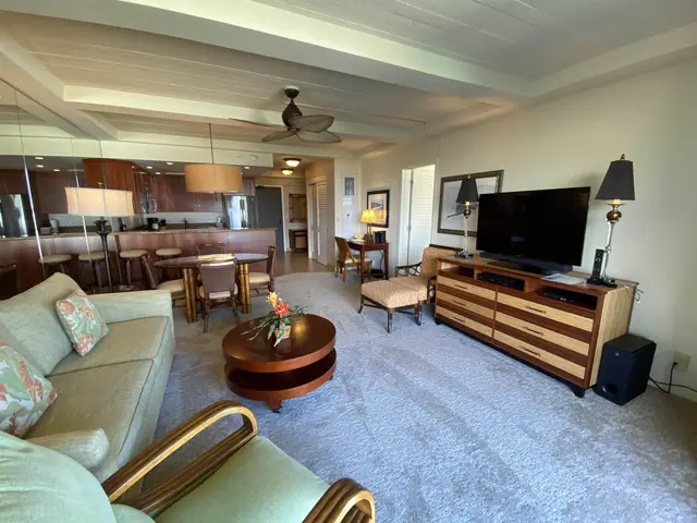 Listing Image for 2481 Kaanapali Pkwy 608 S 11 of 26