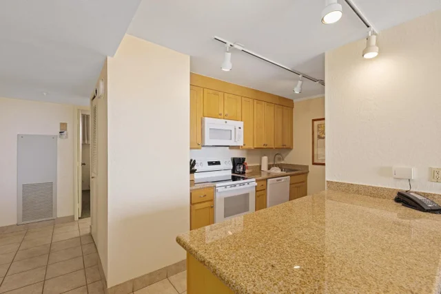 Listing Image for 3445 Lower Honoapiilani Rd 727 10 of 42