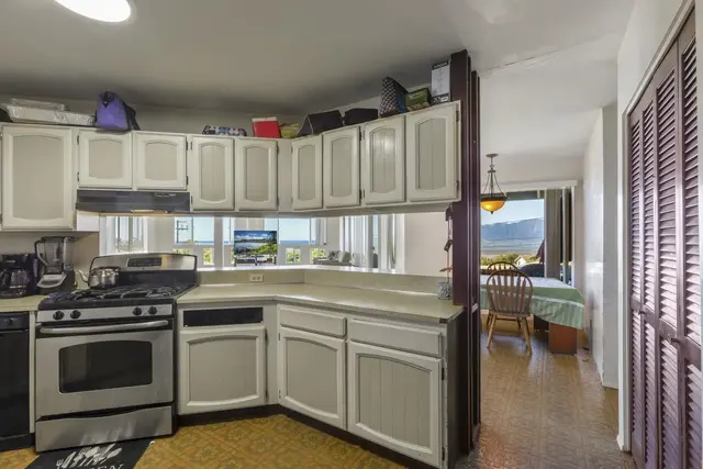 Listing Image for 333 Alalani St 35 of 50