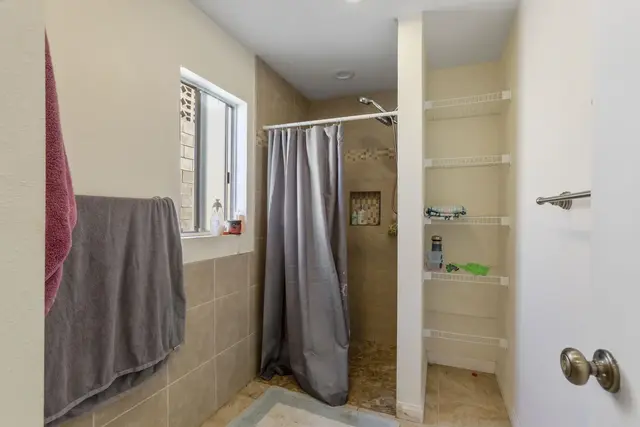 Listing Image for 333 Alalani St 44 of 50