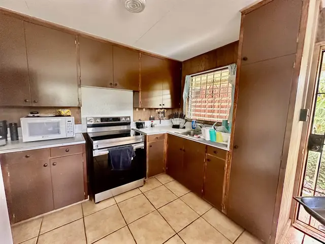 Listing Image for 10 Aahi St 10 of 19