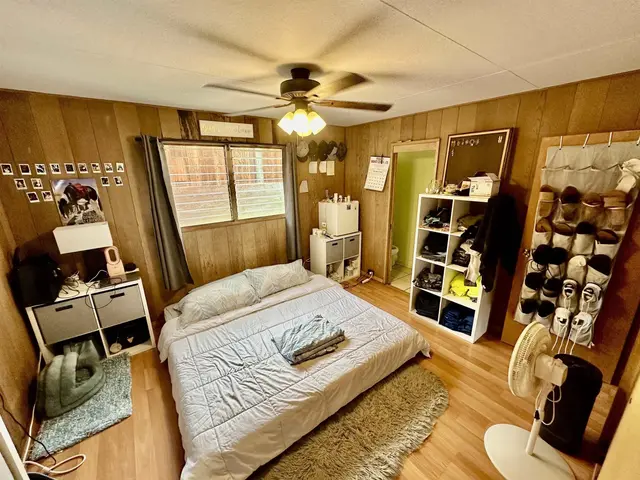 Listing Image for 10 Aahi St 13 of 19