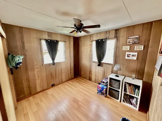Listing Image for 10 Aahi St 17 of 19