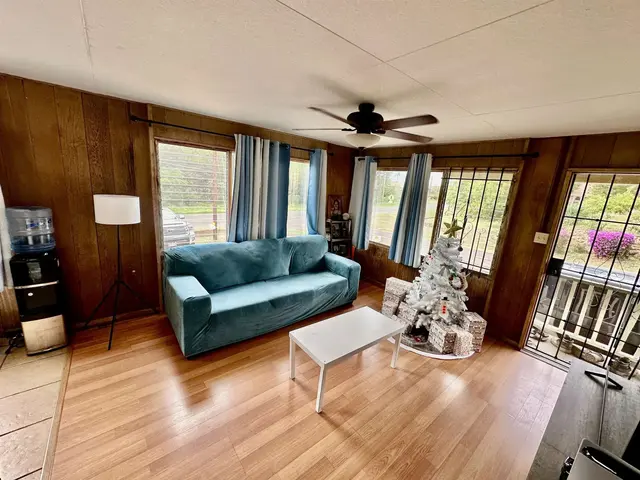 Listing Image for 10 Aahi St 7 of 19