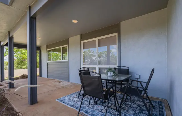 Listing Image for 1505 Kilinoe Pl 33 of 40