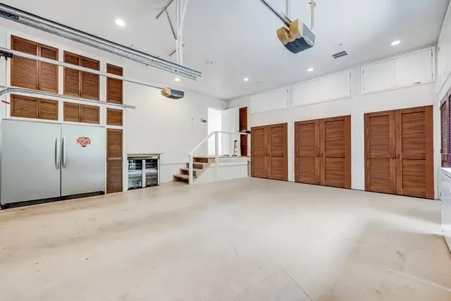Listing Image for 1001 Kupulau Dr 40 of 41