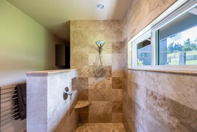 Listing Image for 592 Hapapa Rd 25 of 50