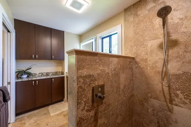 Listing Image for 592 Hapapa Rd 28 of 50