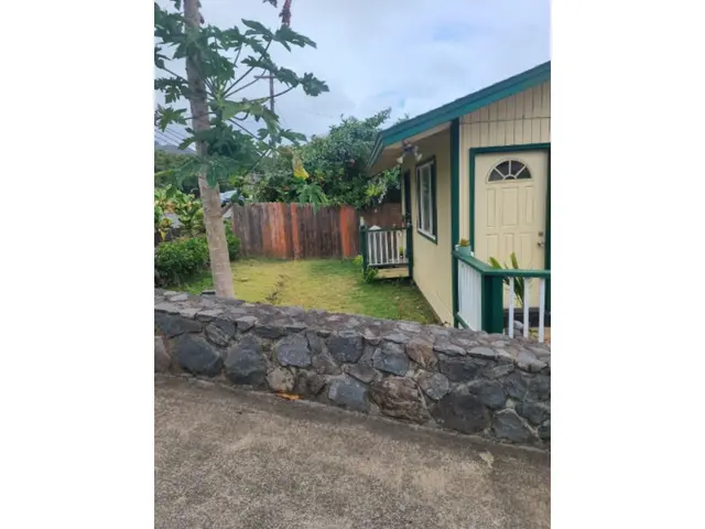 Listing Image for 2042 Kahekili Hwy B 14 of 16