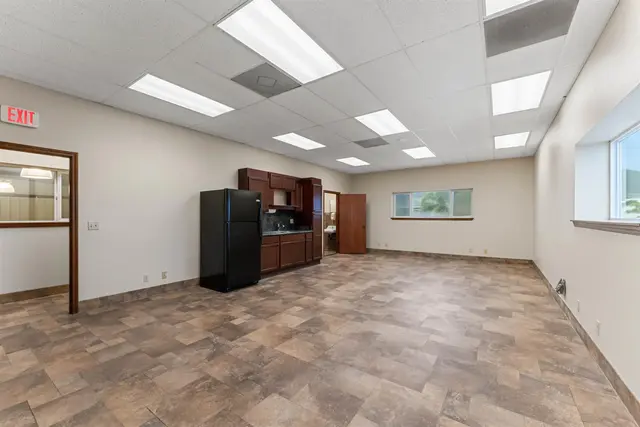 Listing Image for 300 E Uahi Way 13 of 19