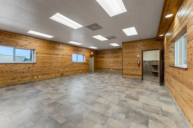 Listing Image for 300 E Uahi Way 15 of 19