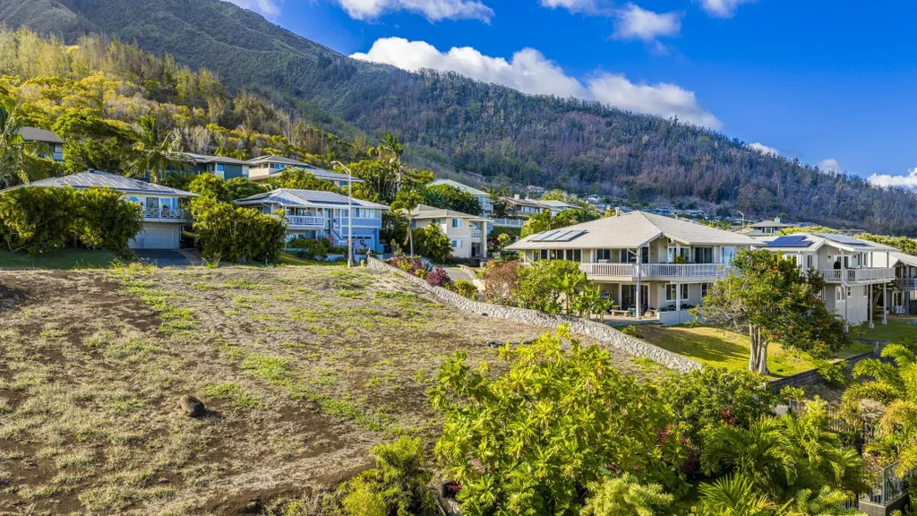 707 Noweo Pl, Wailuku