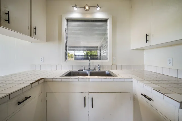 Listing Image for 230 Pulehuiki Rd Unit B 12 of 40