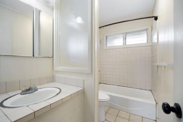 Listing Image for 230 Pulehuiki Rd Unit B 17 of 40