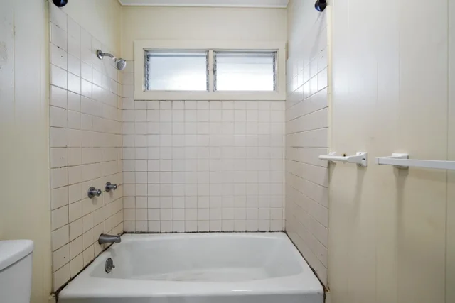 Listing Image for 230 Pulehuiki Rd Unit B 18 of 40