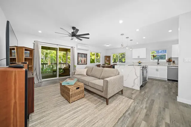 Listing Image for 3804 Lower Honoapiilani Rd B 2 of 44