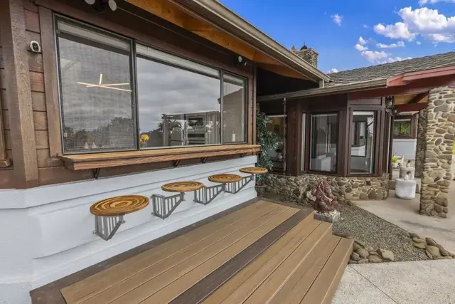 Listing Image for 31 Welina Pl 12 of 46