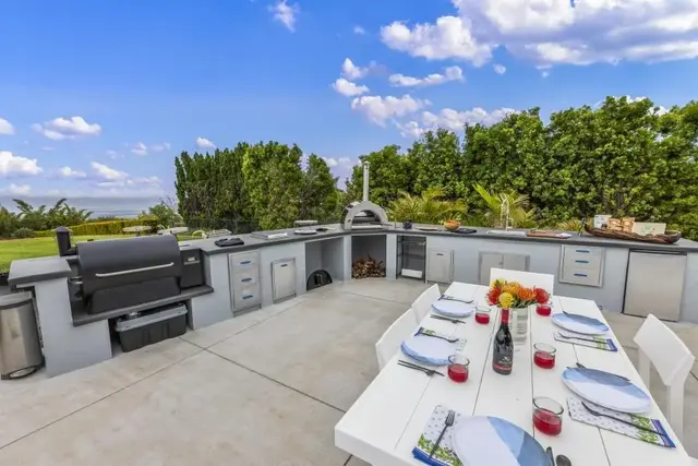 Listing Image for 31 Welina Pl 14 of 46