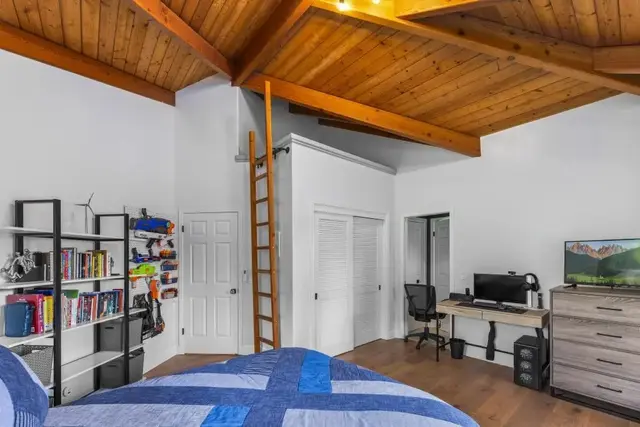 Listing Image for 31 Welina Pl 20 of 46