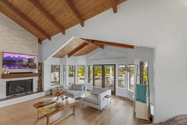 Listing Image for 31 Welina Pl 7 of 46