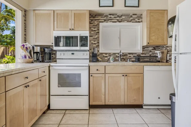 Listing Image for 106 Kaanapali Shores Pl 405 14 of 48