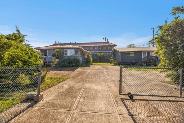 Listing Image for 3321 Old Haleakala Hwy 6 of 50