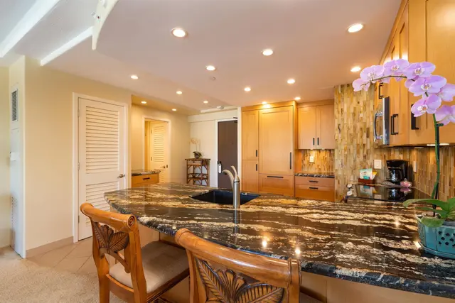 Listing Image for 2481 Kaanapali Pkwy 669 6 of 43