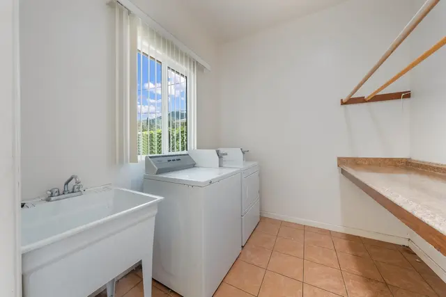 Listing Image for 2126 Hewahewa Dr 12 of 43