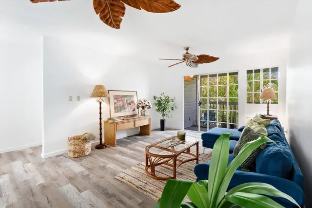 Listing Image for 160 Keonekai Rd 27-201 1 of 35