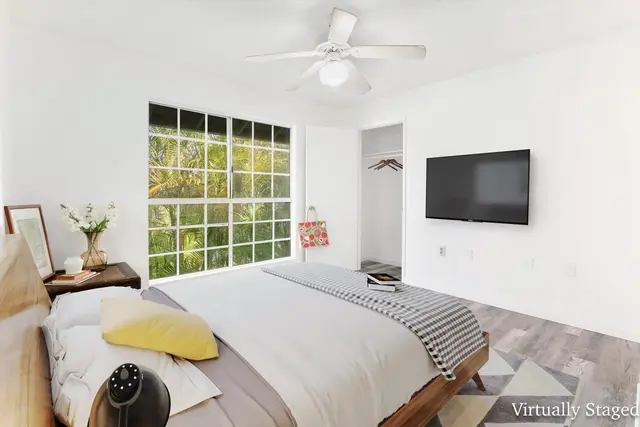 Listing Image for 160 Keonekai Rd 27-201 20 of 41