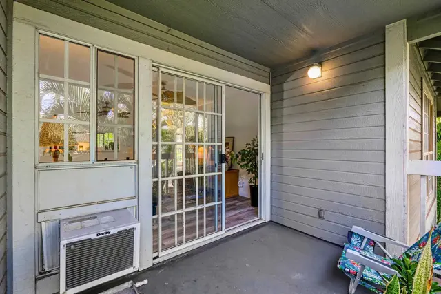 Listing Image for 160 Keonekai Rd 27-201 27 of 41