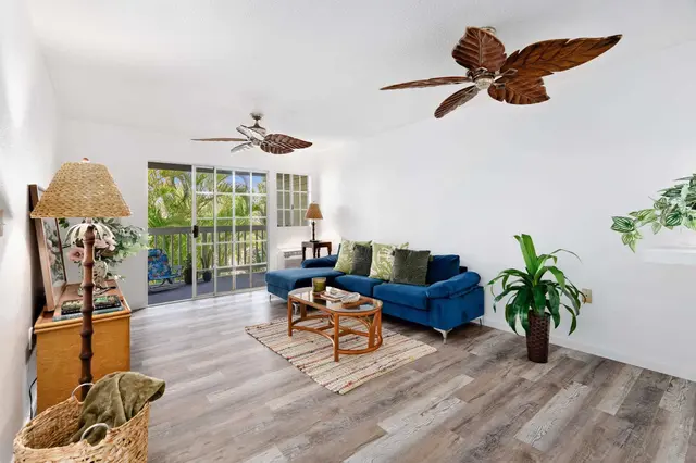 Listing Image for 160 Keonekai Rd 27-201 5 of 41