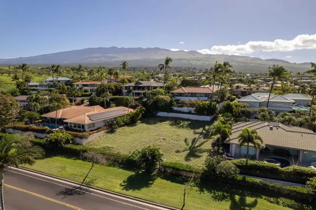Listing Image for 183 Heleuma Pl 2 of 35