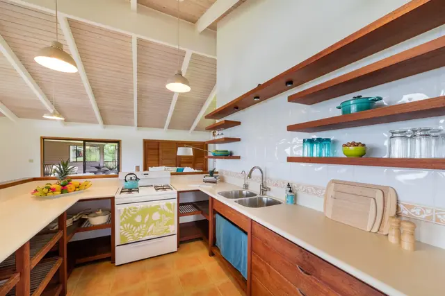 Listing Image for 41647 Hana Hwy 16 of 30