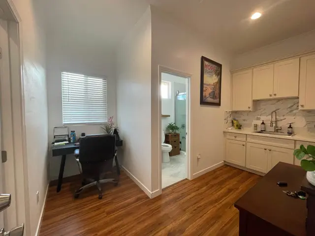 Listing Image for 425 S Lanai St 33 of 38