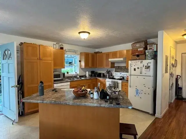 Listing Image for 3 Uala Pue Pl #1 3 of 21